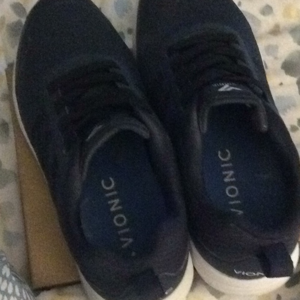 Vionic sneakers